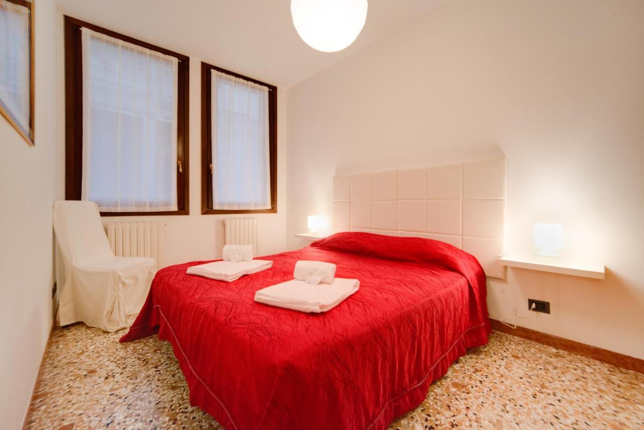 Rialto Dream - Wifi Apartment Венеция Екстериор снимка