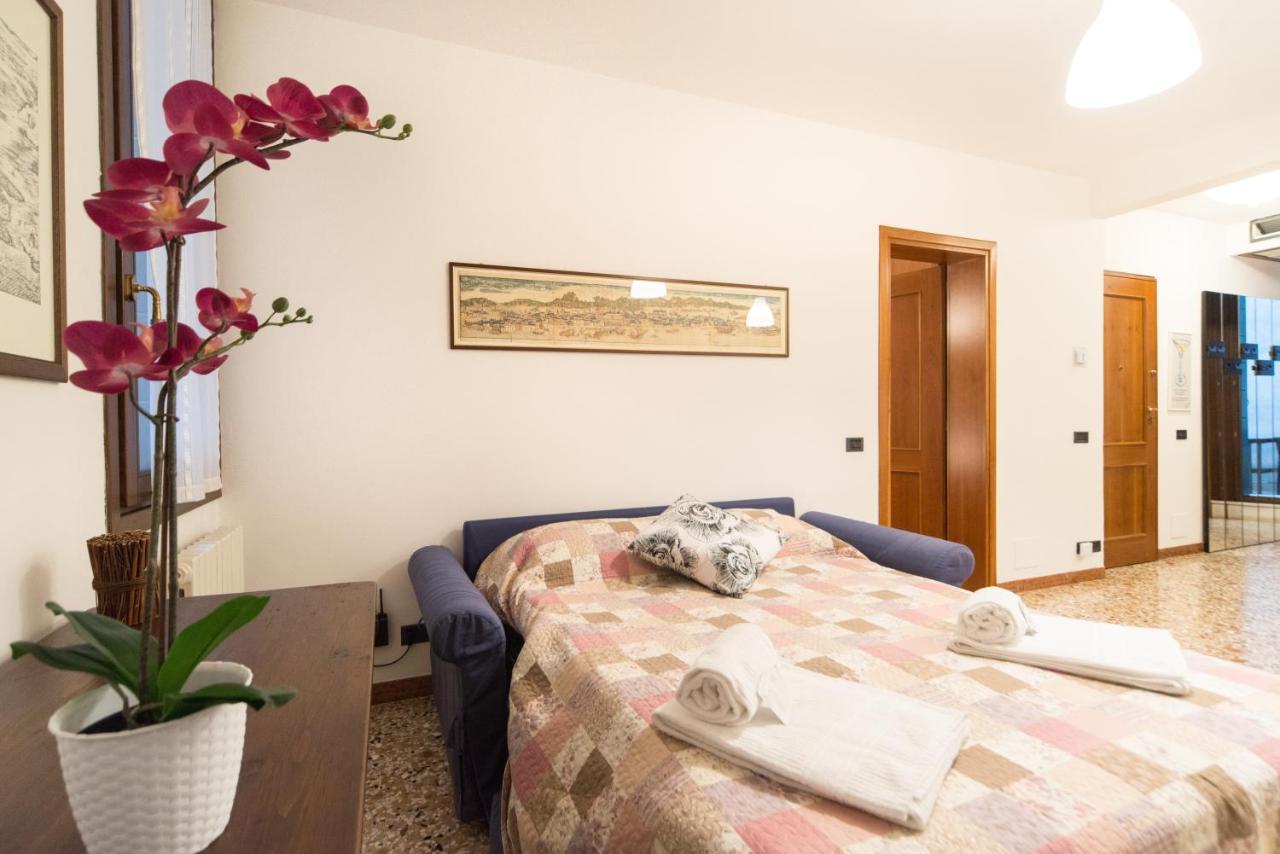Rialto Dream - Wifi Apartment Венеция Екстериор снимка